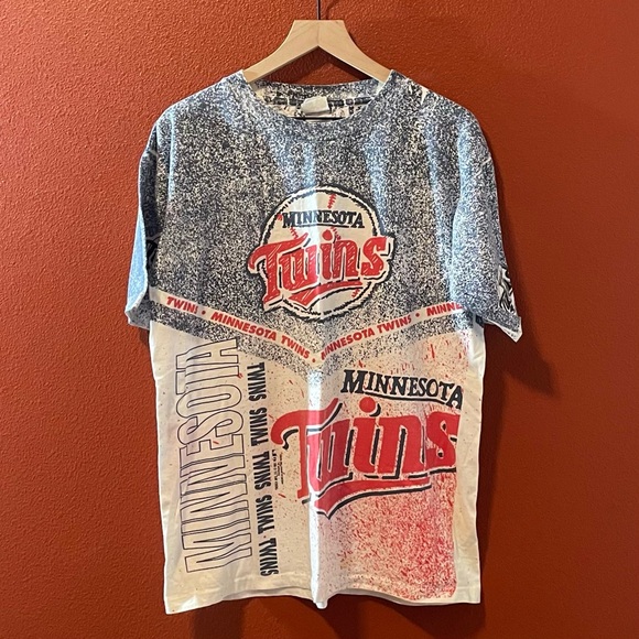 Vintage 1991 Minnesota Twins Magic Johnson Trench AOP Baseball Tee Shirt‎